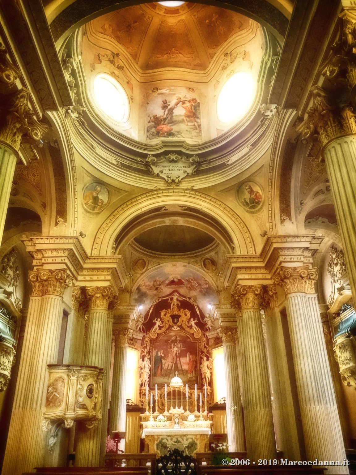 Chiesa Adorazione 1
